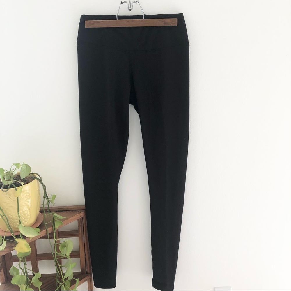 Black leggings